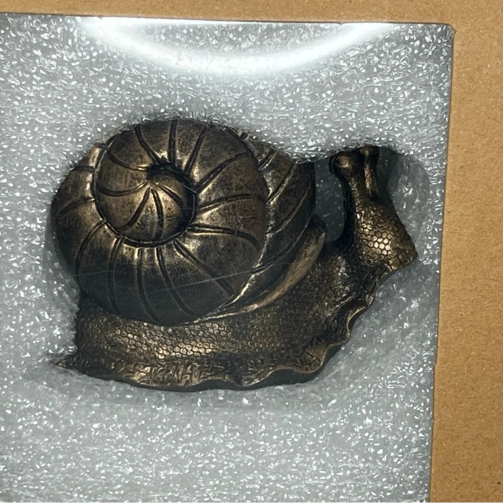 Snail Plant Pot Feet - Bronze